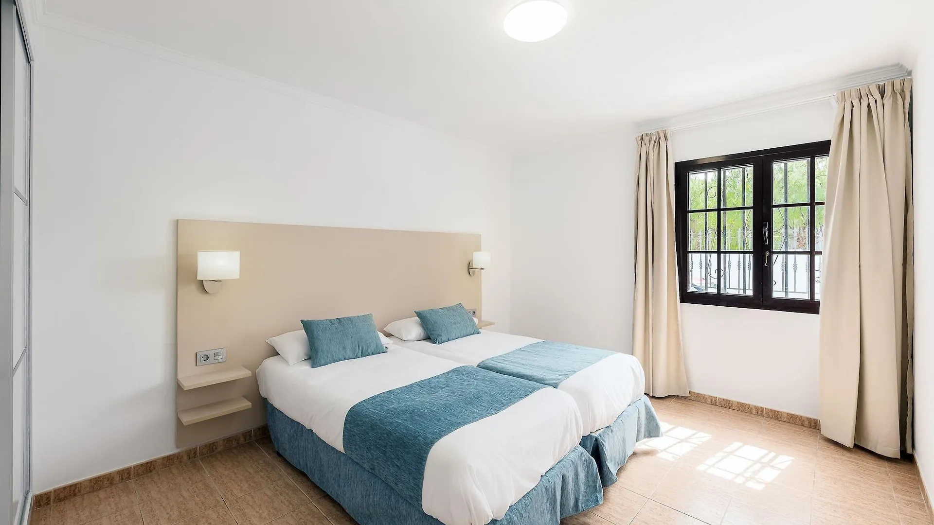 Rosamar Apartamentos Puerto del Carmen  Aparthotel