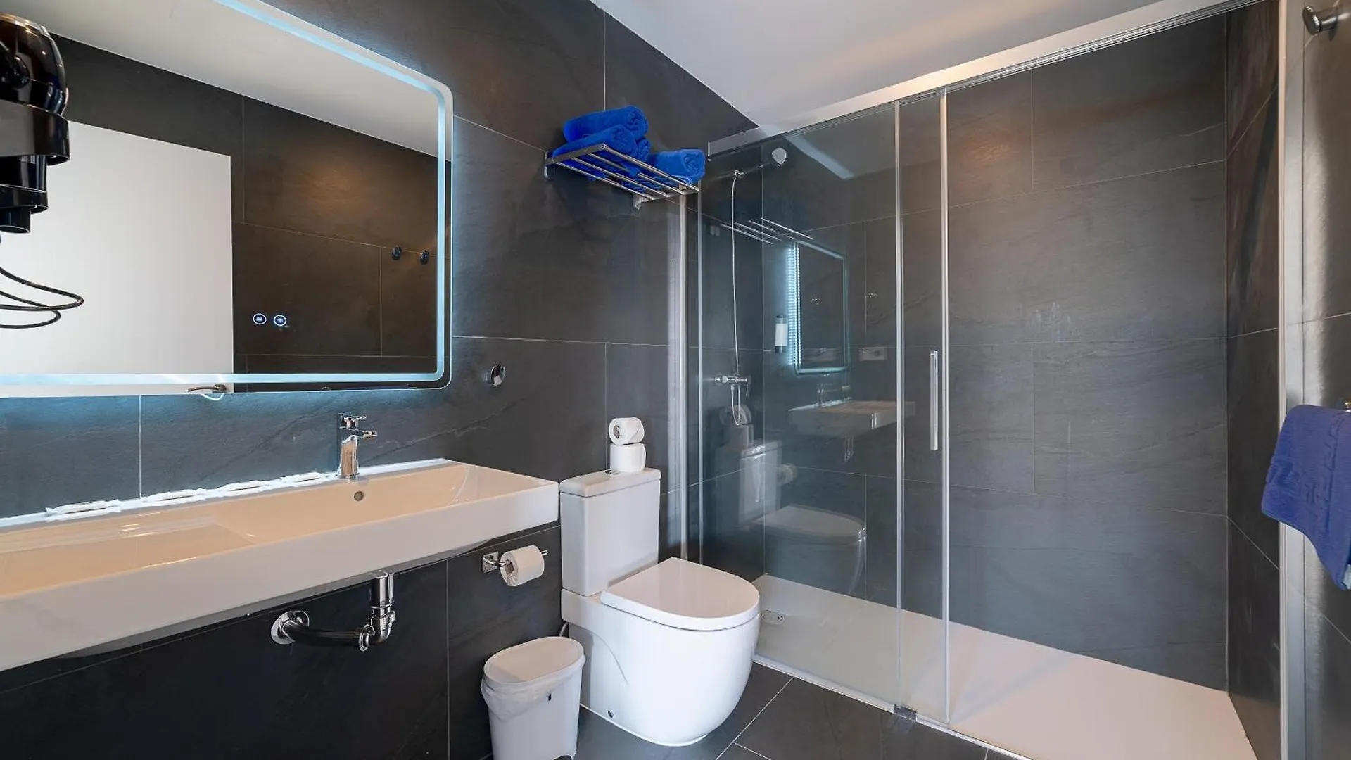 Rosamar Apartamentos Puerto del Carmen  Spain