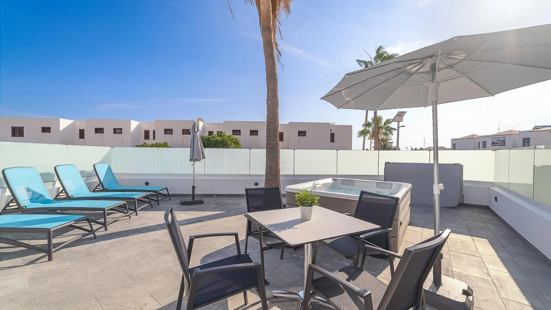 Rosamar Apartamentos Puerto del Carmen  Aparthotel Puerto del Carmen (Lanzarote)